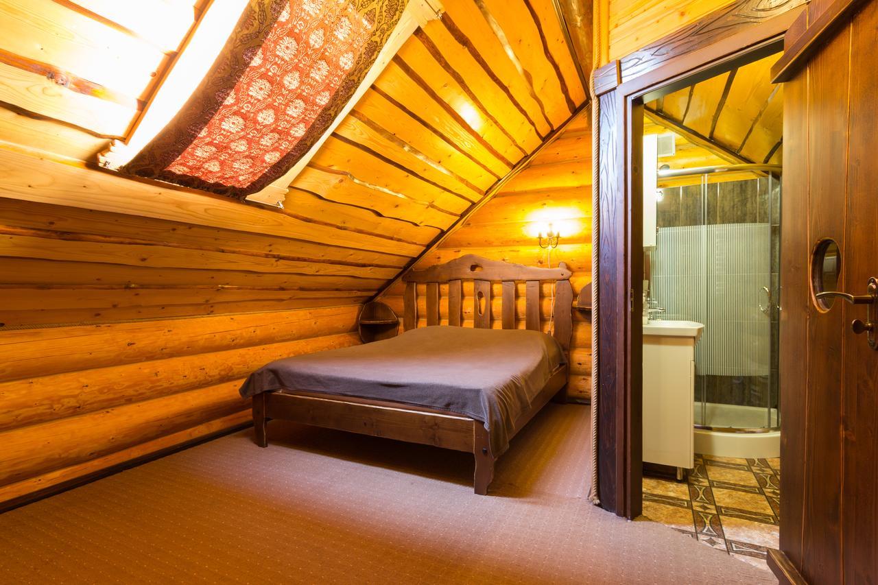 Adelis Hotel Jaremtsje Buitenkant foto