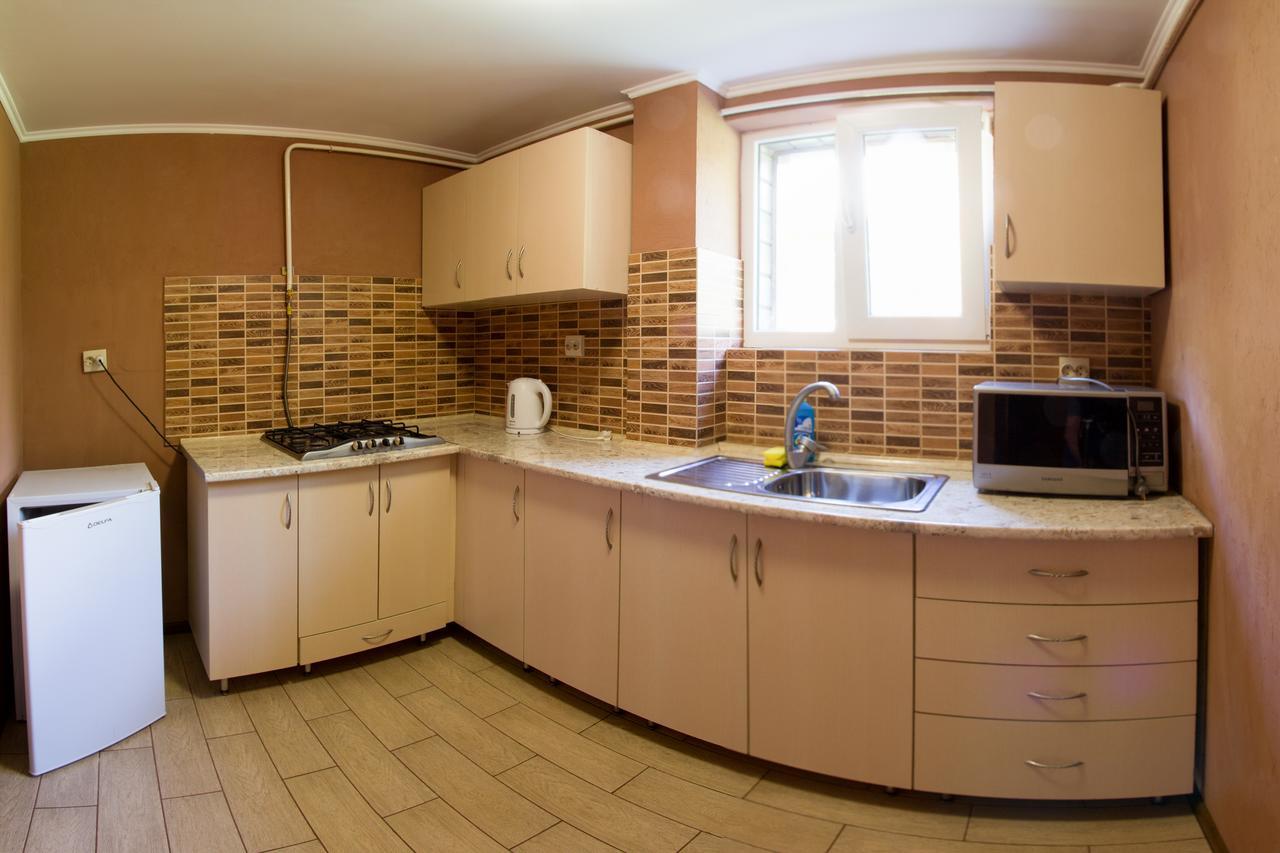Adelis Hotel Jaremtsje Buitenkant foto